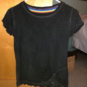 Black lettuce edge shirt
